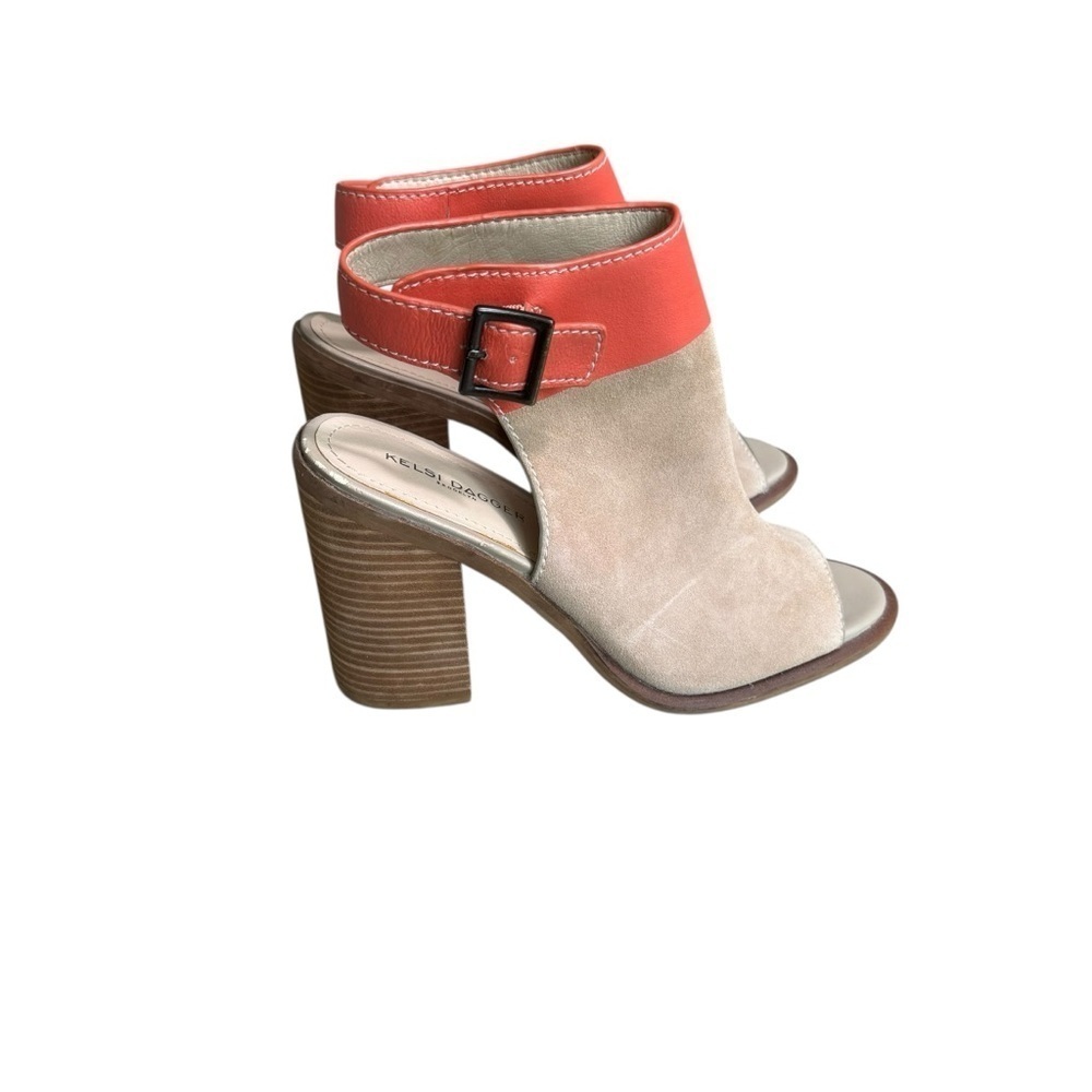 Kelsi Dagger Brooklyn KBD - Coral and Tan Heels with Chunky Wooden Heel Sz 8